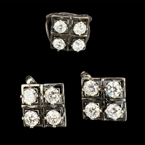 889b5eca-cd52-4d4d-99e8-98887b19a091