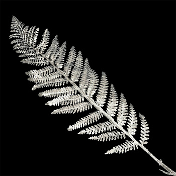 Новогодняя декоративная веточка 105 см серебро 2