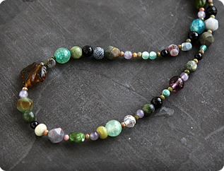 Бусы из камней Бусы из камней